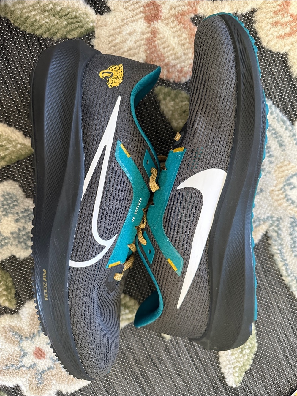 NFL Jacksonville Jaguars Nike Pegasus 40 Men’s size 13